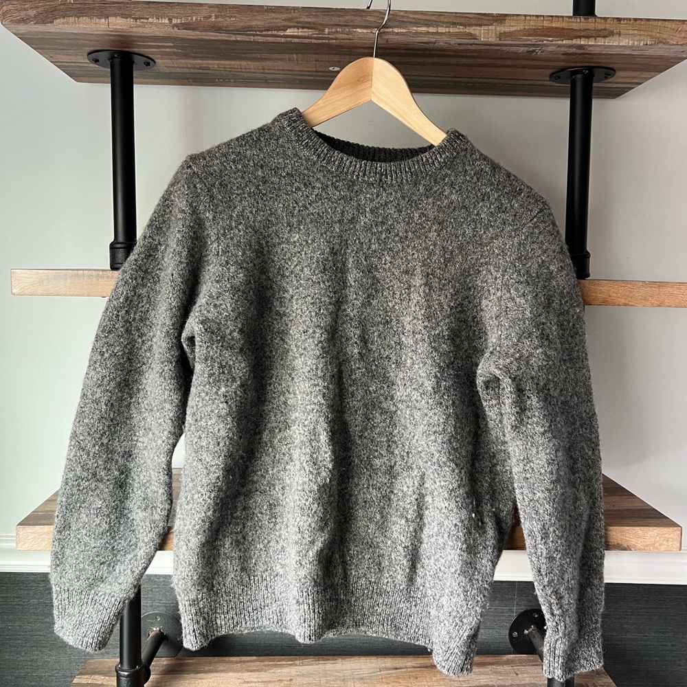 Men’s 100% Shetland Wool Gray Sweater